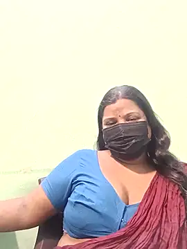 Snapshot of tamil_Nithya_J chatting on 05.08.26 tamil Nithya J online show from 05.08.26