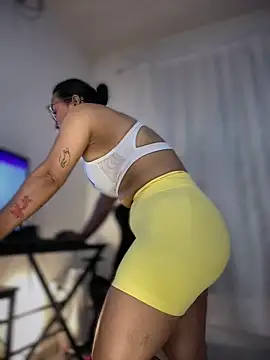 Natural BIGASS Nina online show from 02.16.26