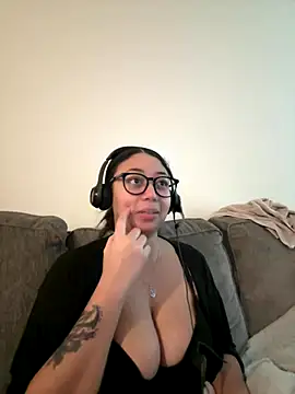 minha baby online show from 12.13.25