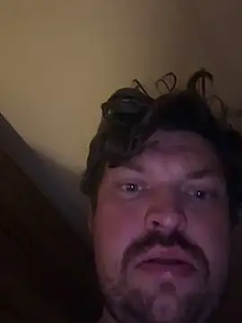 Johangrunn online show from 10.31.25