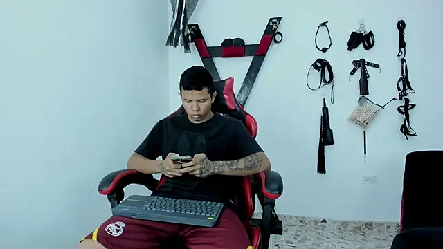 Steven19 LatinBoy online show from 11.05.25