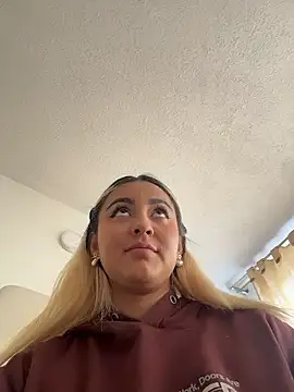 Elina Hills online show from 01.14.26