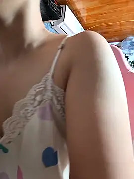 Snapshot of Okleotina9 chatting on 03.02.26 Okleotina9 online show from 03.02.26