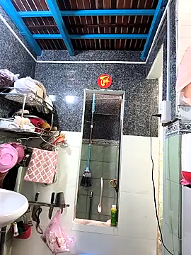 Snapshot of Okleotina9 chatting on 04.16.26 Okleotina9 online show from 04.16.26