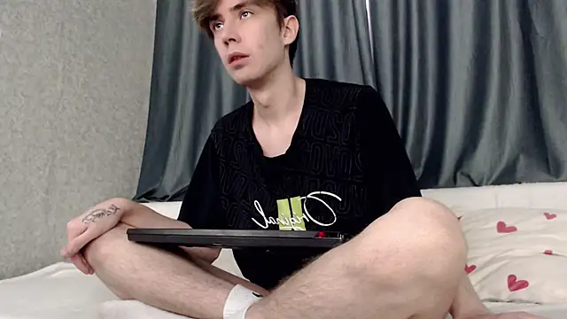 Snapshot of Harvey_foster chatting on 01.19.26 Harvey foster online show from 01.19.26