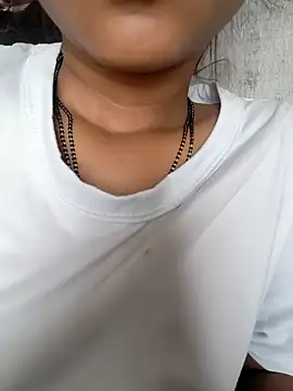 Snapshot of HOT_SANVI_25 chatting on 11.01.25 HOT SANVI 25 online show from 11.01.25