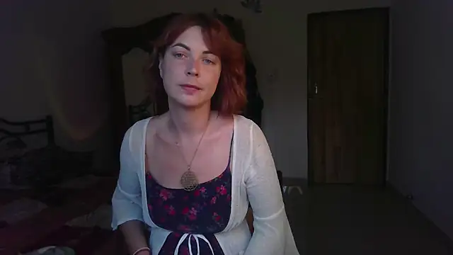 Alice honey  online show from 12.18.25