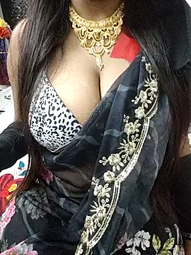 Snapshot of Rithikasangupta chatting on 11.08.25 Rithikasangupta online show from 11.08.25