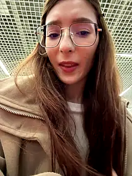 LilluKatten online show from 12.01.25