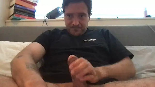 Snapshot of dutchpieter95 chatting on 06.19.26 dutchpieter95 online show from 06.19.26