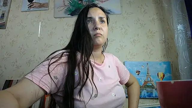 Snapshot of VoulezVous_Angel chatting on 06.08.26 VoulezVous Angel online show from 06.08.26