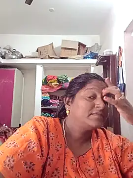 Snapshot of suganthi143 chatting on 11.14.25 suganthi143 online show from 11.14.25