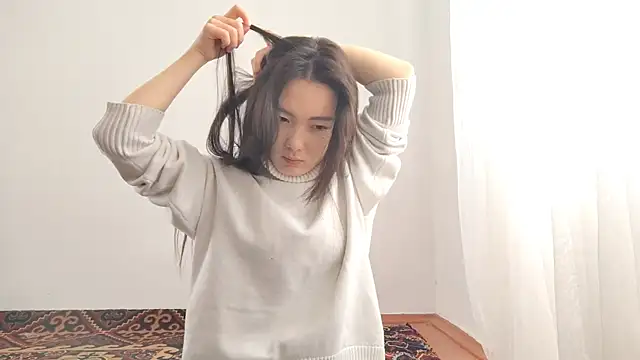 Snapshot of DianaMendoza chatting on 10.31.25 DianaMendoza online show from 10.31.25