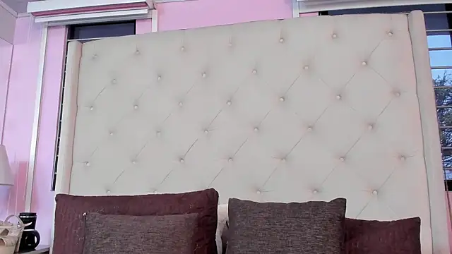 Snapshot of scarlett_leblanc_ chatting on 04.24.26 scarlett leblanc online show from 04.24.26