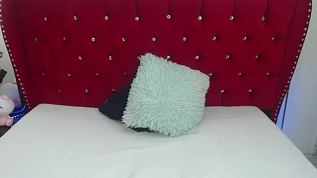 valentinavega18x online show from 03.29.26