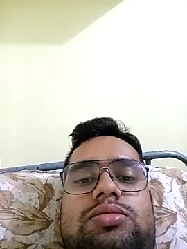 Snapshot of unknownman697856 chatting on 10.31.25 unknownman697856 online show from 10.31.25