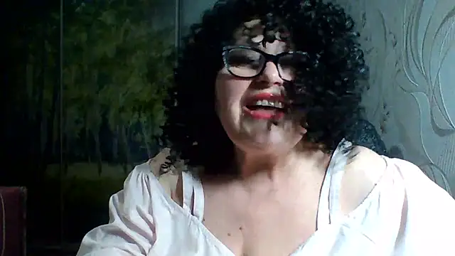 Snapshot of Milaniya606 chatting on 02.15.26 Milaniya606 online show from 02.15.26