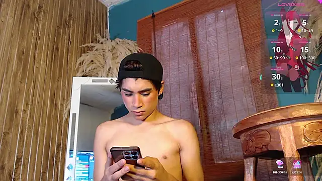 Leo Glow online show from 02.04.26