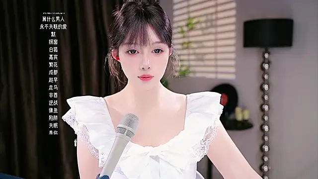 bella-3- online show from 11.05.25