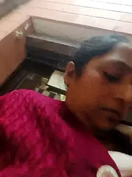 Snapshot of Hot-Sana2 chatting on 11.08.25 Hot-Sana2 online show from 11.08.25