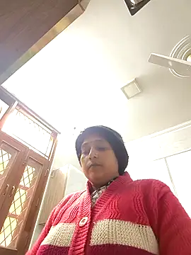 Snapshot of Hot-Sana2 chatting on 12.16.25 Hot-Sana2 online show from 12.16.25