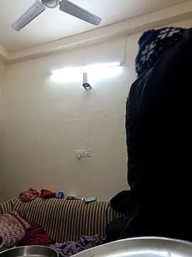 Snapshot of Hot-Sana2 chatting on 12.19.25 Hot-Sana2 online show from 12.19.25