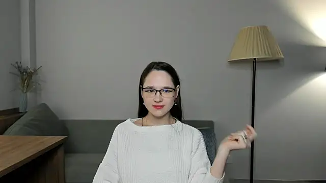 ShandaBrumet online show from 11.02.25