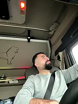 Snapshot of JanSy0 chatting on 12.19.25 JanSy0 online show from 12.19.25