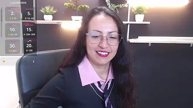 Lauryn Jones online show from 04.16.26