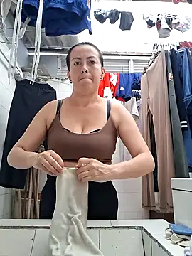 Lauryn Jones online show from 07.02.26