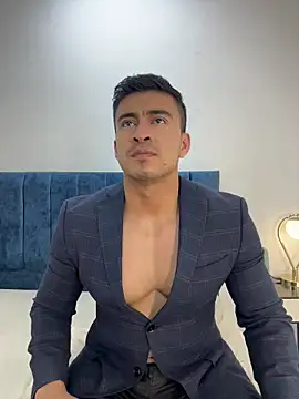 Snapshot of Chris_Clarck chatting on 11.14.25 Chris Clarck online show from 11.14.25