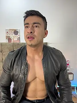 Snapshot of Chris_Clarck chatting on 11.21.25 Chris Clarck online show from 11.21.25