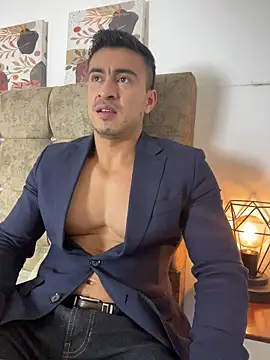 Snapshot of Chris_Clarck chatting on 11.28.25 Chris Clarck online show from 11.28.25