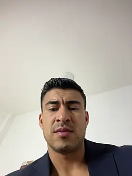 Snapshot of Chris_Clarck chatting on 12.04.25 Chris Clarck online show from 12.04.25