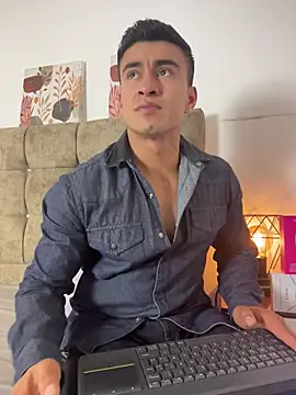 Snapshot of Chris_Clarck chatting on 01.08.26 Chris Clarck online show from 01.08.26