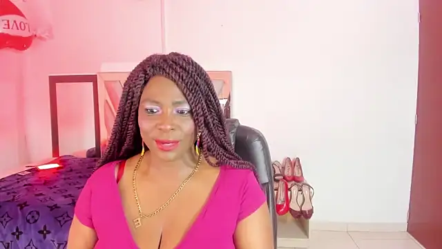 Snapshot of Ebonynaughty chatting on 04.30.26 Ebonynaughty online show from 04.30.26