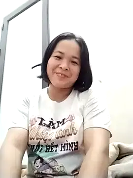 Snapshot of memesay chatting on 11.01.25 memesay online show from 11.01.25