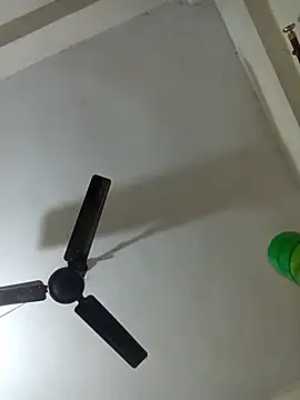 Snapshot of Hot__cute001 chatting on 11.01.25 Hot  cute001 online show from 11.01.25