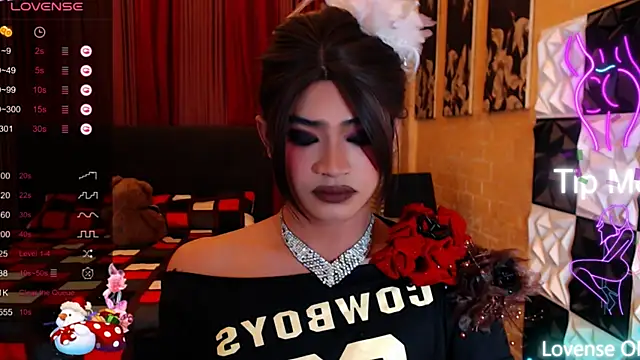 AthisaMooreTS online show from 01.08.26