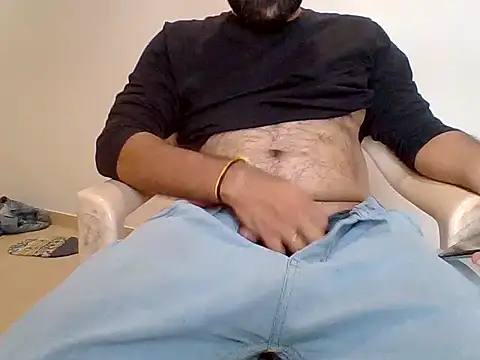 Snapshot of funnyboy_069 chatting on 11.06.25 funnyboy 069 online show from 11.06.25