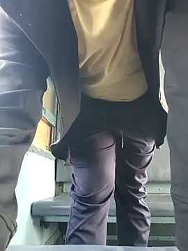 Snapshot of funnyboy_069 chatting on 11.27.25 funnyboy 069 online show from 11.27.25