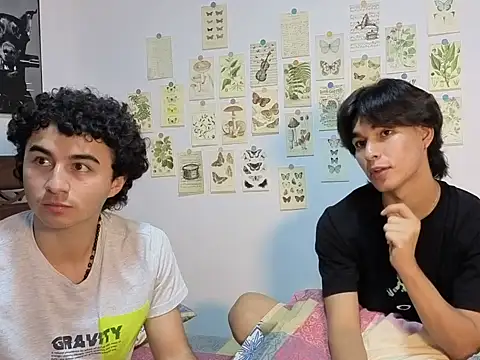 Snapshot of Raven_Eclipse chatting on 04.14.26 Raven Eclipse online show from 04.14.26