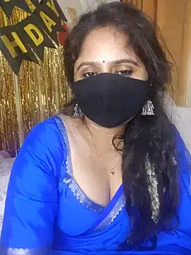 Snapshot of mouni499 chatting on 06.14.26 mouni499 online show from 06.14.26