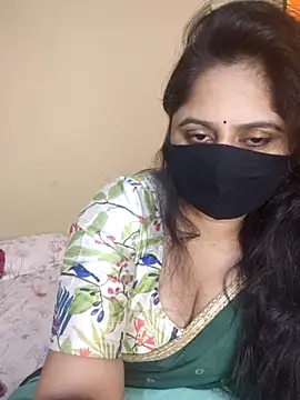 Snapshot of mouni499 chatting on 06.16.26 mouni499 online show from 06.16.26