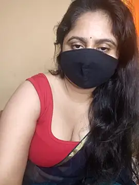 Snapshot of mouni499 chatting on 06.18.26 mouni499 online show from 06.18.26