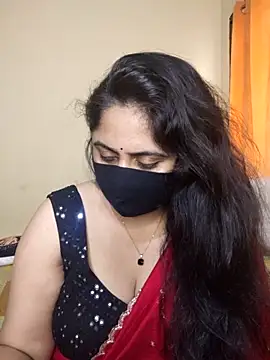 Snapshot of mouni499 chatting on 06.21.26 mouni499 online show from 06.21.26