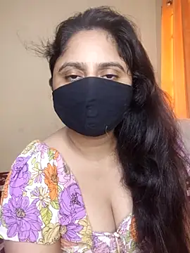 Snapshot of mouni499 chatting on 06.30.26 mouni499 online show from 06.30.26