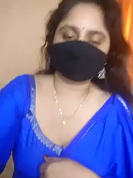Snapshot of mouni499 chatting on 07.05.26 mouni499 online show from 07.05.26
