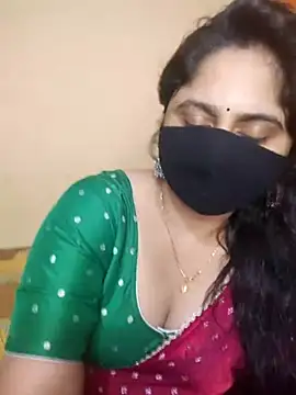 Snapshot of mouni499 chatting on 07.07.26 mouni499 online show from 07.07.26