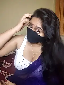 Snapshot of mouni499 chatting on 07.13.26 mouni499 online show from 07.13.26